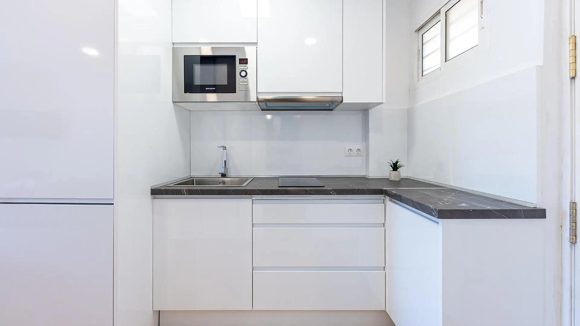 797 Holiday Rentals - Estudio Para 3 En Agata Con Vistas Benalmadena Apartment