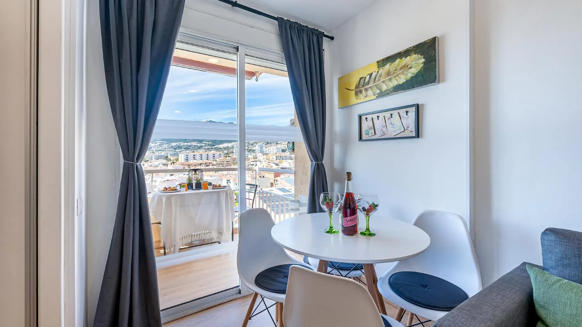 797 Holiday Rentals - Estudio Para 3 En Agata Con Vistas Benalmadena Spain